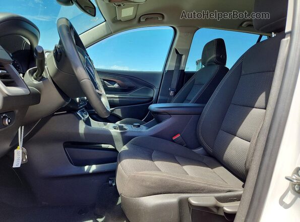 3GKALMEG8RL370755 2024 GMC TERRAIN White Widok wnętrza z przodu