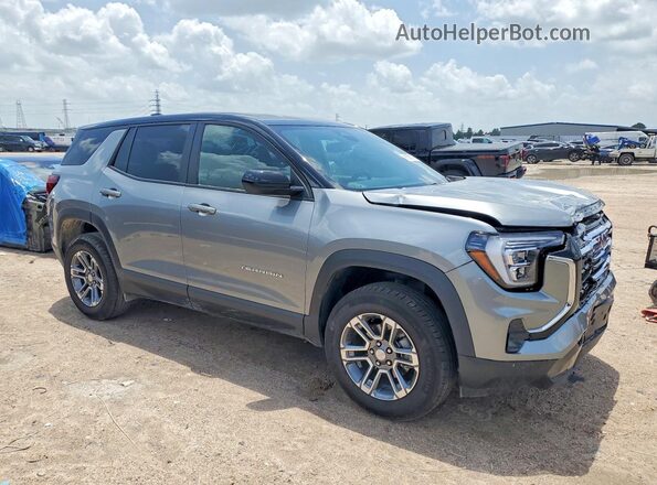 3GKALMEG8TL293733 2026 GMC TERRAIN Серый Передняя правая четверть