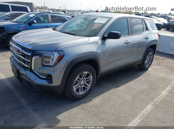 3GKALMEG9TL438858 2026 GMC TERRAIN Gray Առջևի ձախ երեք քառորդ տեսարան