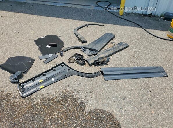 3GKALMEV0JL301531 2018 GMC TERRAIN Black Engine compartment view
