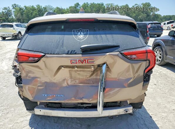 3GKALMEV1JL359065 2018 GMC TERRAIN Gold Widok z tyłu