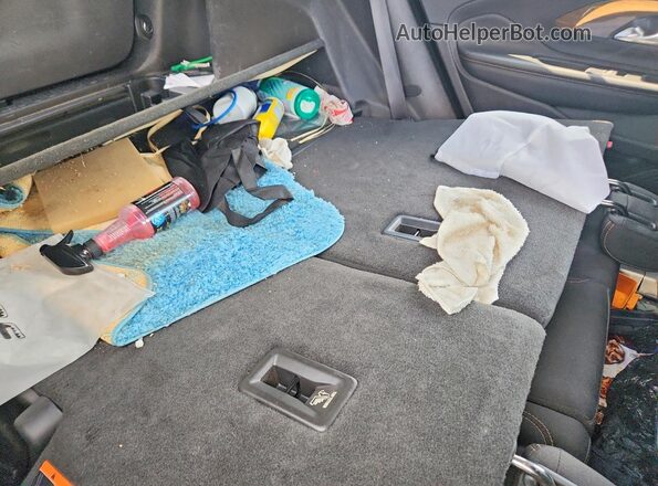 3GKALMEV7JL260749 2018 GMC TERRAIN Blue Vista interior trasera