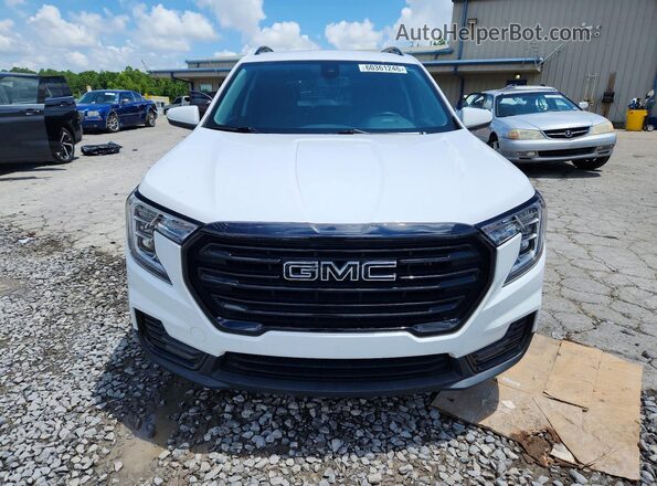 3GKALMEV7NL237655 2022 GMC TERRAIN Белый Вид спереди
