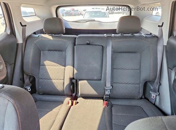 3GKALMEV8LL196515 2020 GMC TERRAIN Silver Հետևի նստատեղերի տեսք