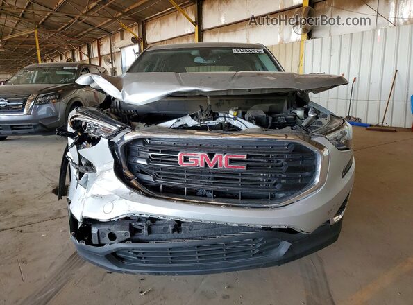 3GKALMEV9JL176982 2018 GMC TERRAIN Silver წინა ხედი