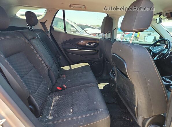 3GKALMEV9JL355586 2018 GMC TERRAIN Gray Rear interior view