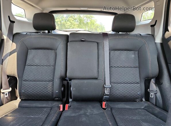 3GKALMEXXJL140221 2018 GMC TERRAIN Blue Widok tylnych siedzeń