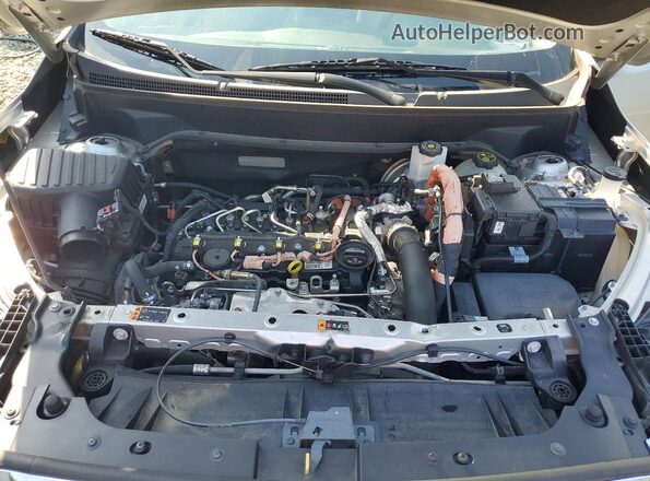 3GKALNEUXJL172811 2018 GMC TERRAIN Silver Vista del compartimento del motor