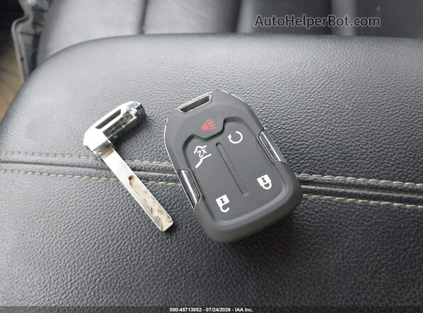 3GKALSEX0JL148767 2018 GMC TERRAIN Красный Вид панели приборов
