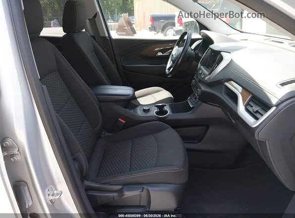 3GKALTEV0KL371963 2019 GMC TERRAIN Silver Front interior view