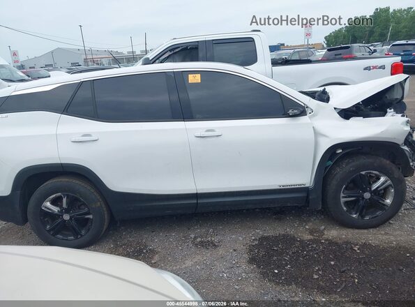 3GKALTEV8JL352592 2018 GMC TERRAIN White Widok wnętrza z tyłu