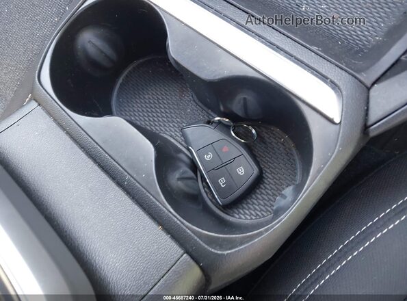 3GKALUEG0SL206227 2025 GMC TERRAIN Белый Вид панели приборов