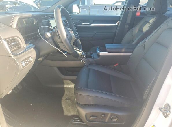 3GKALUEG4TL345102 2026 GMC TERRAIN White Вид салону спереду