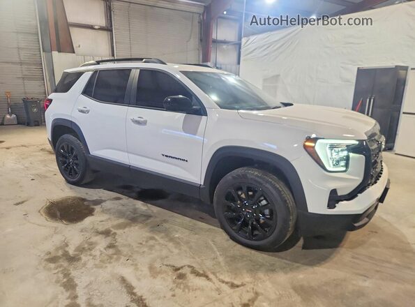 3GKALUEG7TL486021 2026 GMC TERRAIN Белый Передняя правая четверть