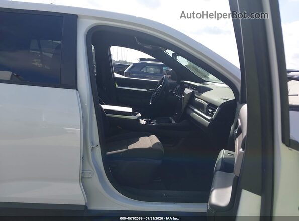 3GKALUEG8SL264649 2025 GMC TERRAIN White Вид салону спереду