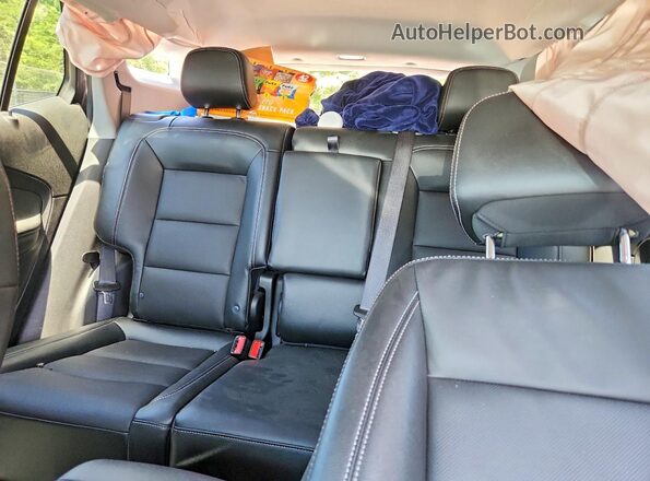 3GKALVEG0RL281235 2024 GMC TERRAIN Silver Rear seats view
