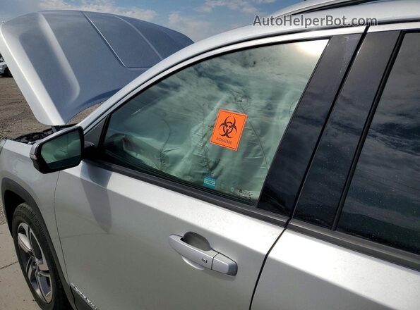 3GKALVEV4LL204437 2020 GMC TERRAIN Silver Widok deski rozdzielczej