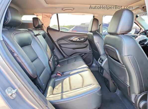 3GKALVEVXJL271136 2018 GMC TERRAIN Gray Vista interior trasera