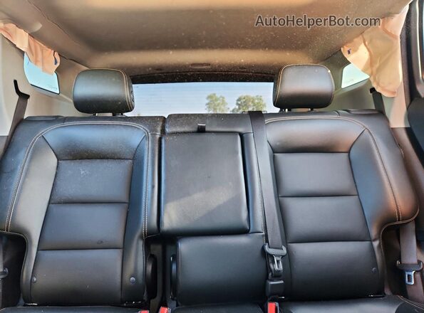 3GKALVEVXJL271136 2018 GMC TERRAIN Gray Vista de los asientos traseros