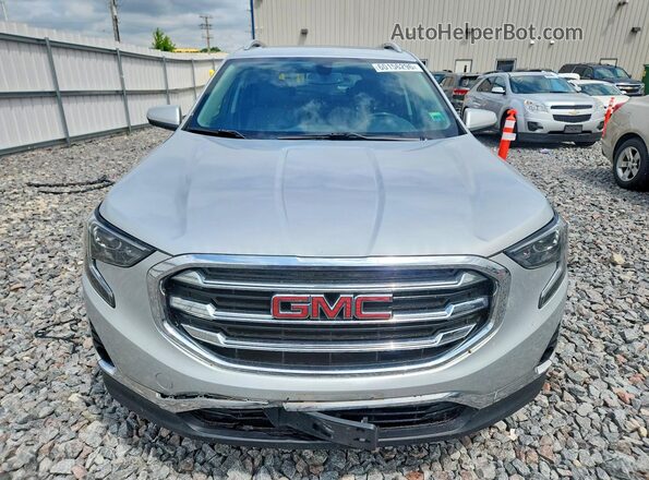 3GKALVEX1KL154189 2019 GMC TERRAIN Silver Widok z przodu