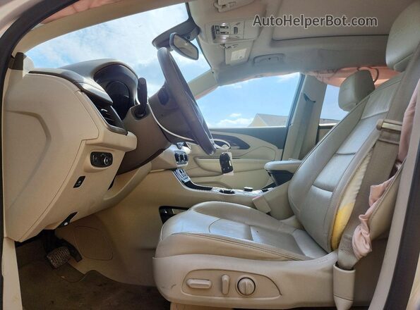 3GKALXEX0LL151197 2020 GMC TERRAIN Silver Front interior view