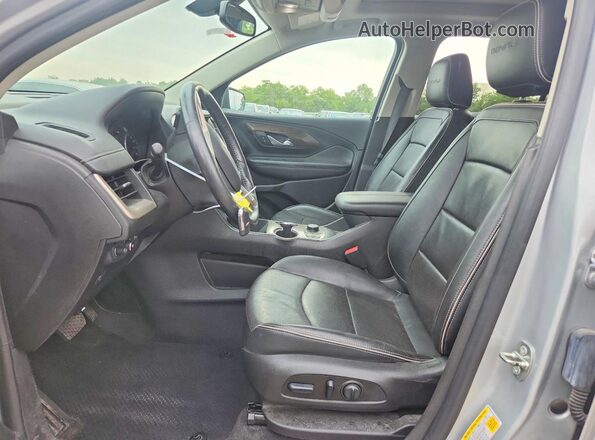 3GKALXEX8JL320105 2018 GMC TERRAIN Silver Front interior view