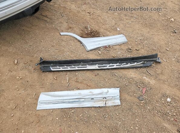 3GKALXEX8JL320105 2018 GMC TERRAIN Silver VIN sticker view