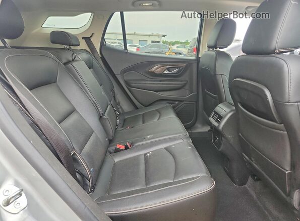 3GKALXEX8JL320105 2018 GMC TERRAIN Silver Rear interior view