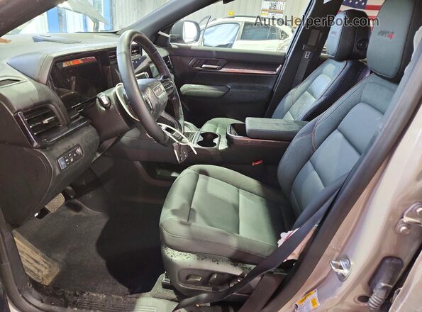 3GKALYEGXTL309387 2026 GMC TERRAIN Beige წინა სალონის ხედი