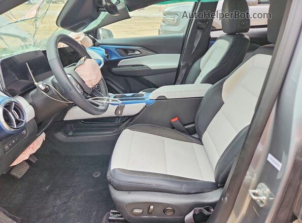 3GN7DLRP1SS141246 2025 CHEVROLET EQUINOX Gray წინა სალონის ხედი