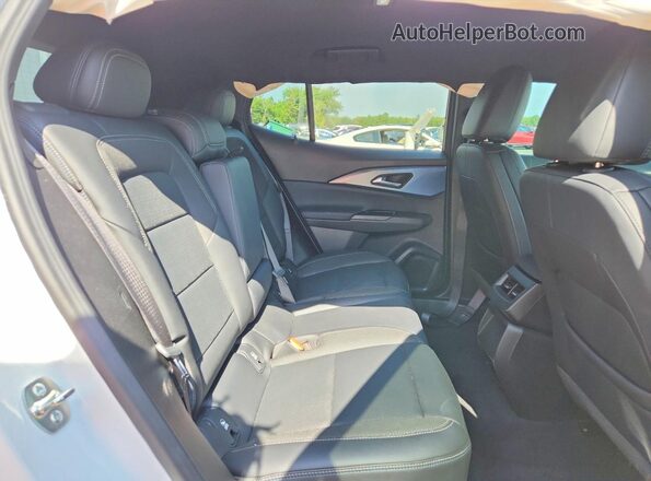 3GN7DLRP2SS190309 2025 CHEVROLET EQUINOX White Вид задньої частини салону