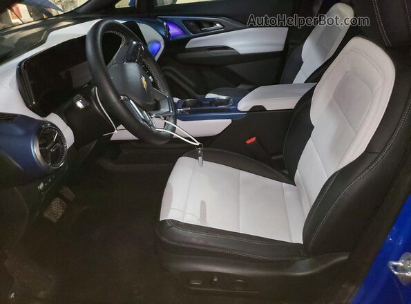 3GN7DLRP7SS116917 2025 CHEVROLET EQUINOX Blue Front interior view