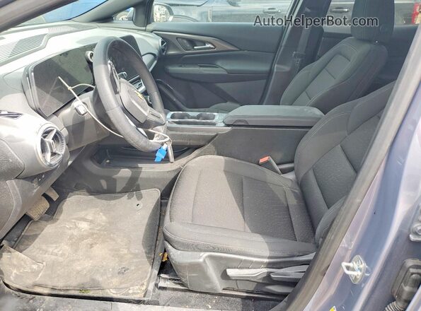 3GN7DMRP1SS236900 2025 CHEVROLET EQUINOX Pink Widok wnętrza z przodu