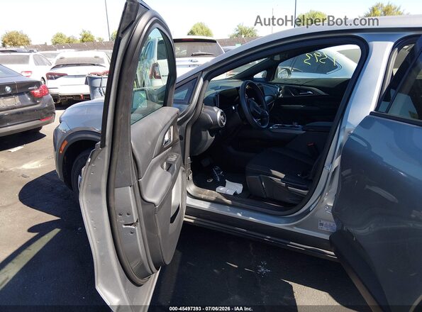 3GN7DMRP2TS123863 2026 CHEVROLET EQUINOX Серебряный Вид салона спереди