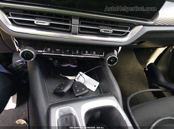 3GN7DMRP2TS123863 2026 CHEVROLET EQUINOX Серебряный Вид панели приборов