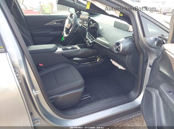 3GN7DMRP8TS108719 2026 CHEVROLET EQUINOX Silver Front interior view