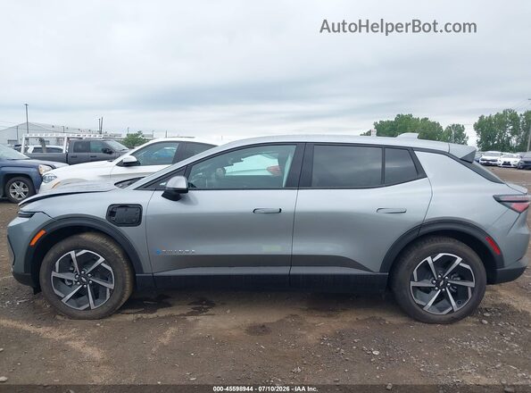 3GN7DMRP9TS132222 2026 CHEVROLET EQUINOX Gray სალონის 360-გრადუსიანი ხედი