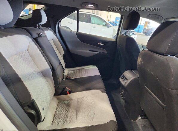 3GNAXFEG2RL257693 2024 CHEVROLET EQUINOX White Widok wnętrza z tyłu