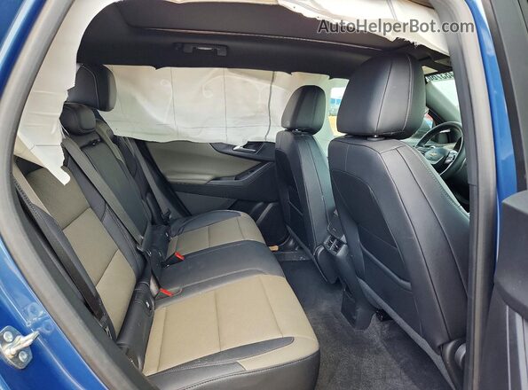 3GNAXHEG1SL146022 2025 CHEVROLET EQUINOX Blue Widok wnętrza z tyłu