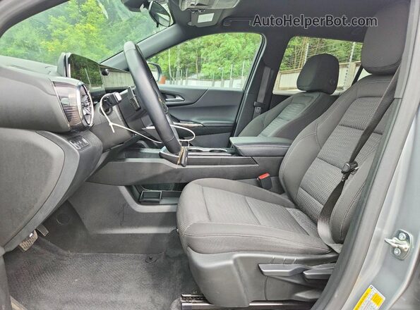 3GNAXHEG2SL220581 2025 CHEVROLET EQUINOX Gray Вид салону спереду