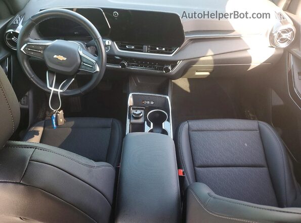 3GNAXHEG2TL184022 2026 CHEVROLET EQUINOX Silver Dashboard view