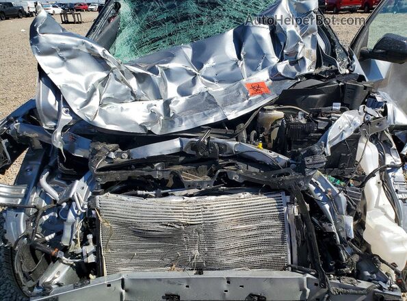 3GNAXHEG3TL251159 2026 CHEVROLET EQUINOX Silver Engine compartment view