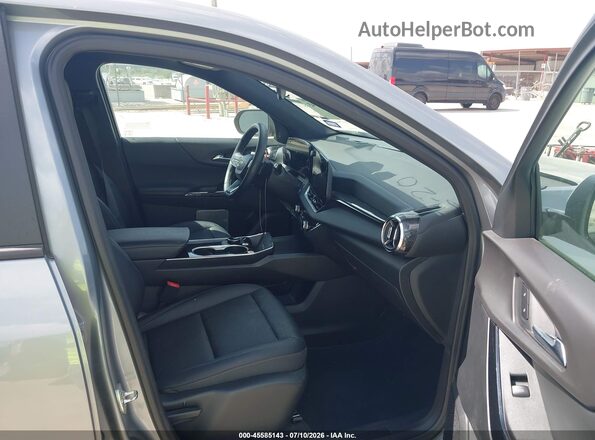 3GNAXHEG6TL200979 2026 CHEVROLET EQUINOX Silver Front interior view