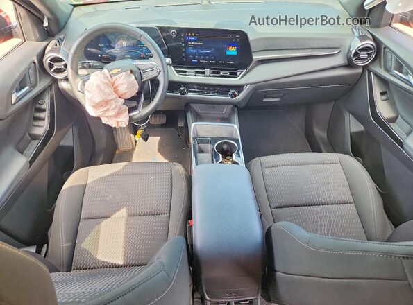3GNAXHEG8SL181074 2025 CHEVROLET EQUINOX Red Widok deski rozdzielczej
