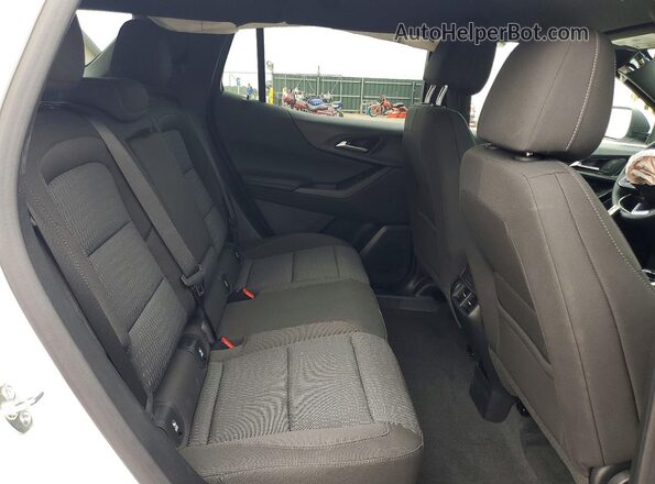 3GNAXHEG8TL475169 2026 CHEVROLET EQUINOX White Widok wnętrza z tyłu
