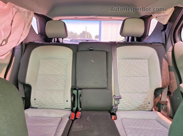 3GNAXHEV9MS118394 2021 CHEVROLET EQUINOX White Rear seats view