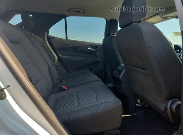 3GNAXJEV0LS513750 2020 CHEVROLET EQUINOX Белый Вид задней части салона