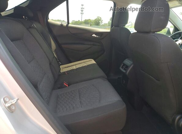 3GNAXJEV1JS567216 2018 CHEVROLET EQUINOX Silver Սալոնի հետևի տեսք