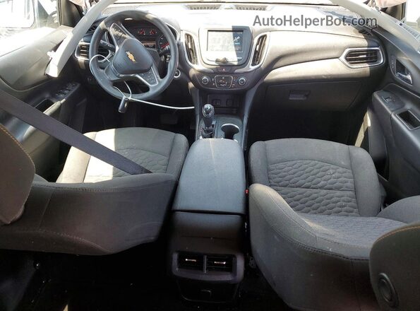 3GNAXJEV4JS584558 2018 CHEVROLET EQUINOX White Widok deski rozdzielczej
