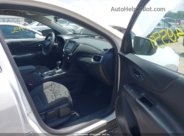 3GNAXJEV5JS505768 2018 CHEVROLET EQUINOX White Widok wnętrza z przodu